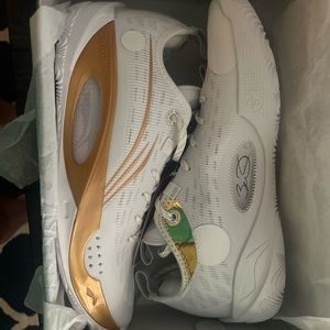 Way of Wade 808 2 size 9